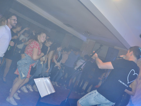 Koncert v baru Marina